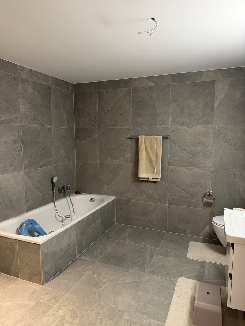 Neue 3.5-Zimmer-Wohnung in Näfels, Übernahme per sofort (7)
