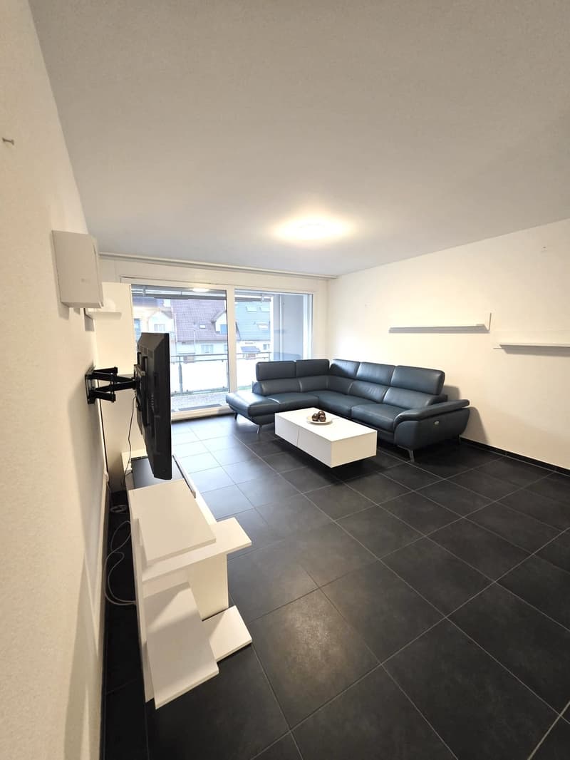Moderne, Sonnige & Naturnah 3.5 Zi. Wohnung (2)