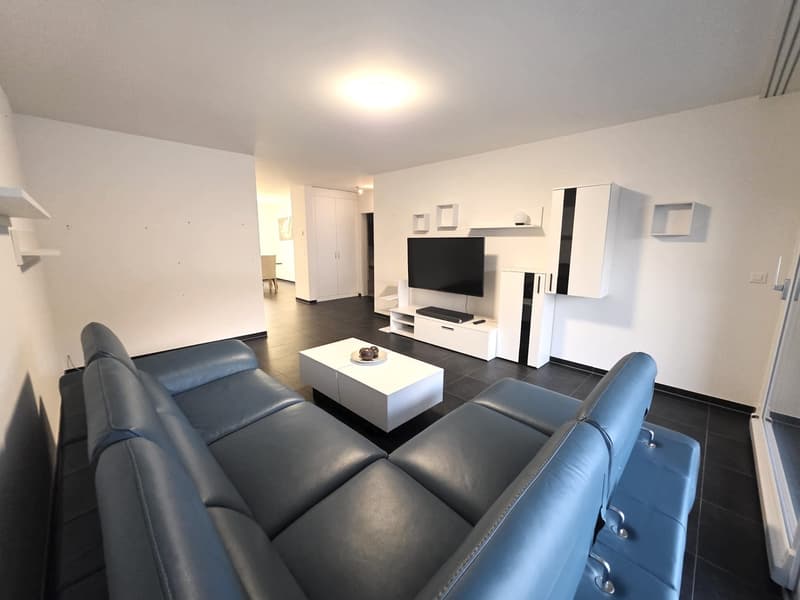 Moderne, Sonnige & Naturnah 3.5 Zi. Wohnung (1)