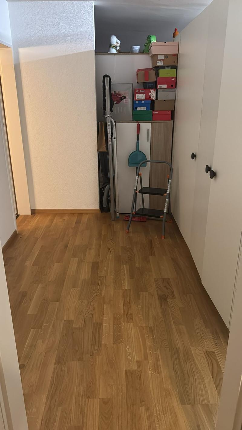 Helle 2.5-Zimmer-Wohnung mit Terrasse in Stettlen zu vermieten (2)