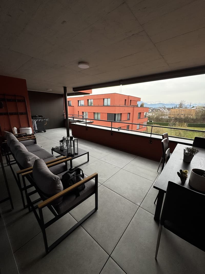 2.5 Zimmer Wohnung mit große Terrasse (5)