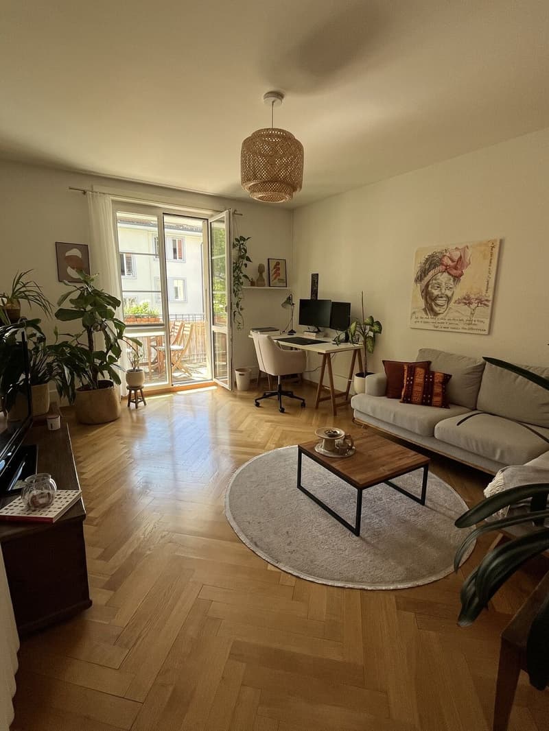 Schöne 2.5 Zimmerwohnung im Breitsch zur Untermiete (1)