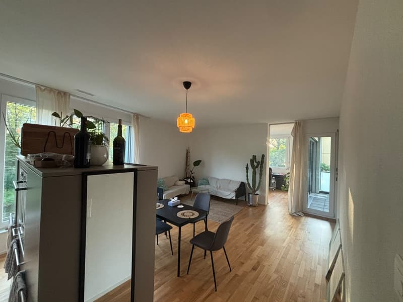 Room available! (2)