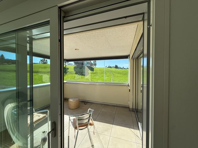 Moderne 3.5-Zimmer-Wohnung mit viel Licht und grosszügigem Balkon (7)