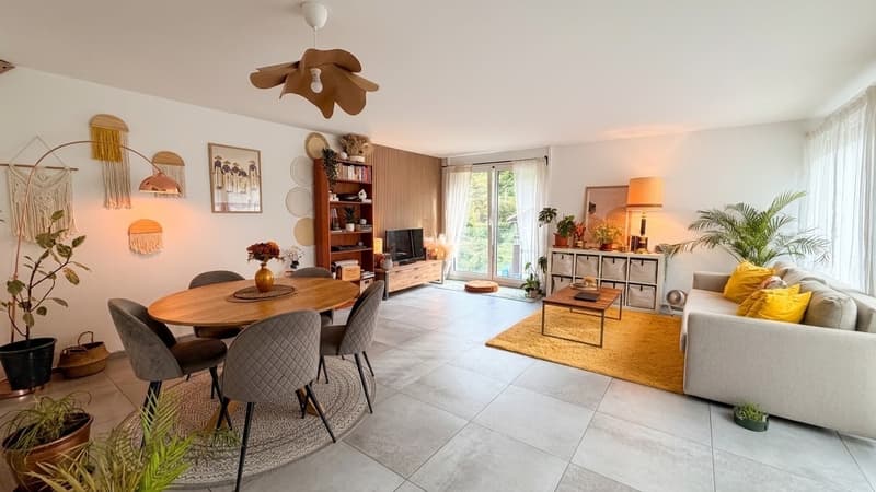 Helle, geräumige Dachwohnung mit grosser Terrasse (1)