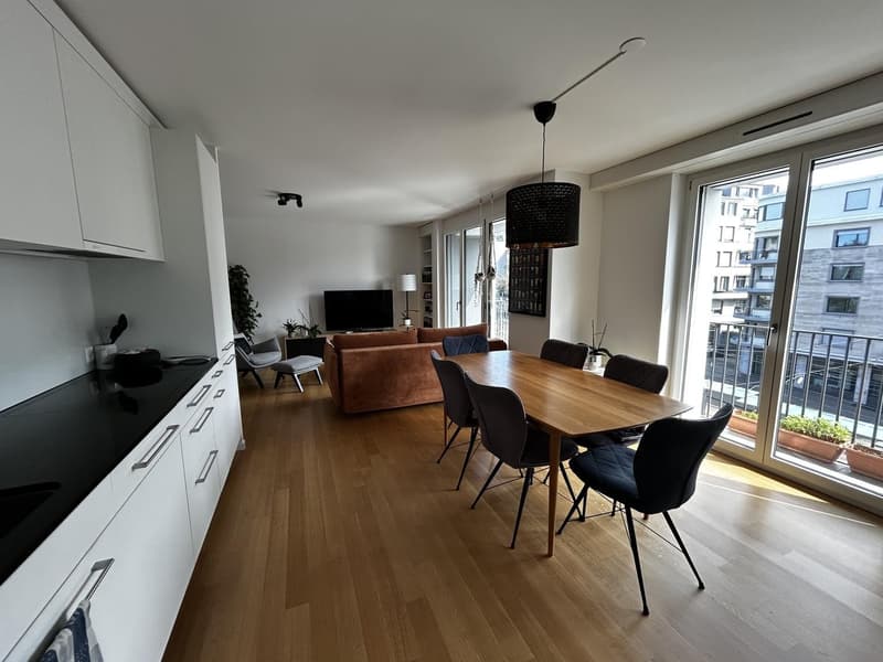 Möblierte 2.5 Zimmer Wohnung im Kreis 5 befristet November (3)