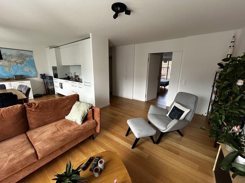 Möblierte 2.5 Zimmer Wohnung im Kreis 5 befristet November (6)