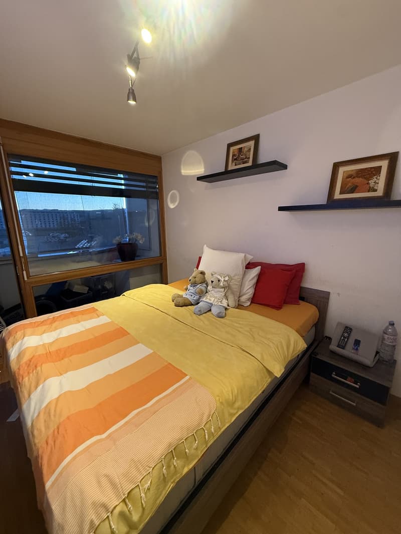 Habitation avec toilettes complète et balcon (3)