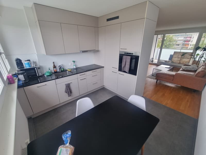 Moderne und helle 2.5-Zimmer-Wohnung in Bern-Bümpliz (4)