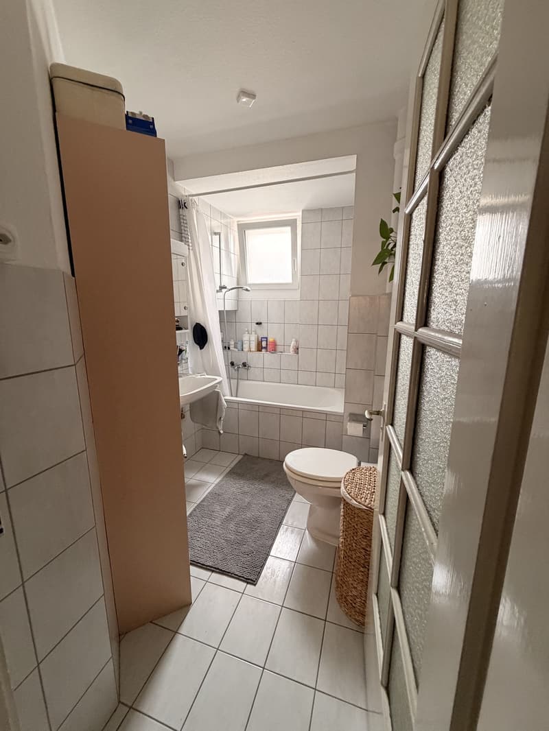 Altbau Bijou 1360.- Okt. 26 - Juni 27, möbliert (4)
