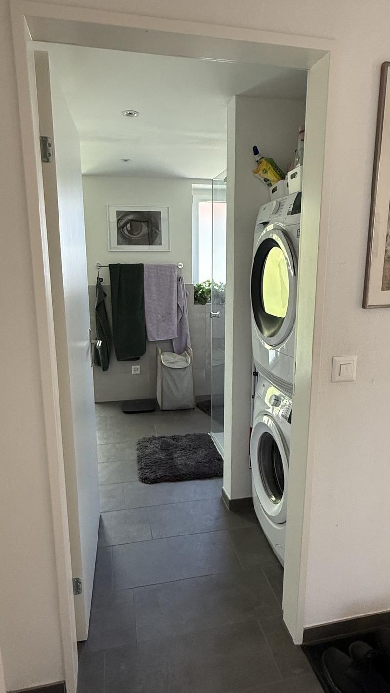 Moderne 2.5-Zimmer-Wohnung (57 m²) mit Balkon und ruhiger Lage, 10 Min. zu Oerlikon (7)