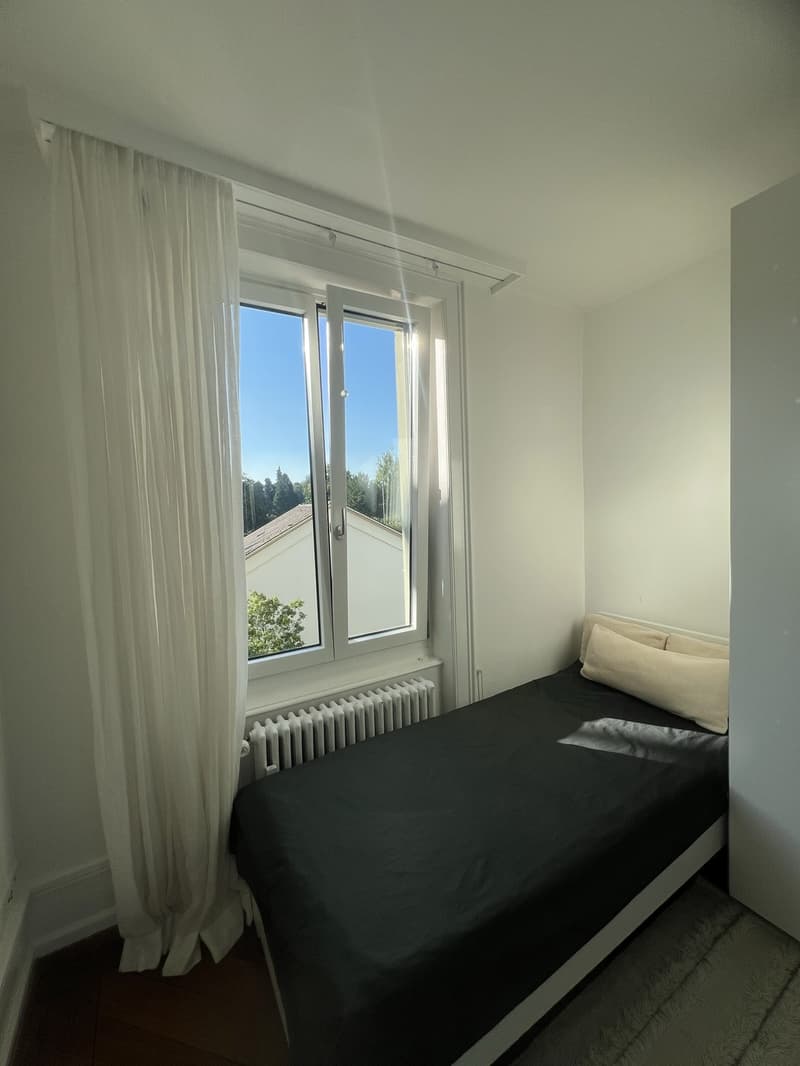 For a woman: FURNISHED ROOM FOR LONG-TERM RENT  ZURICH SEEFELD (2)