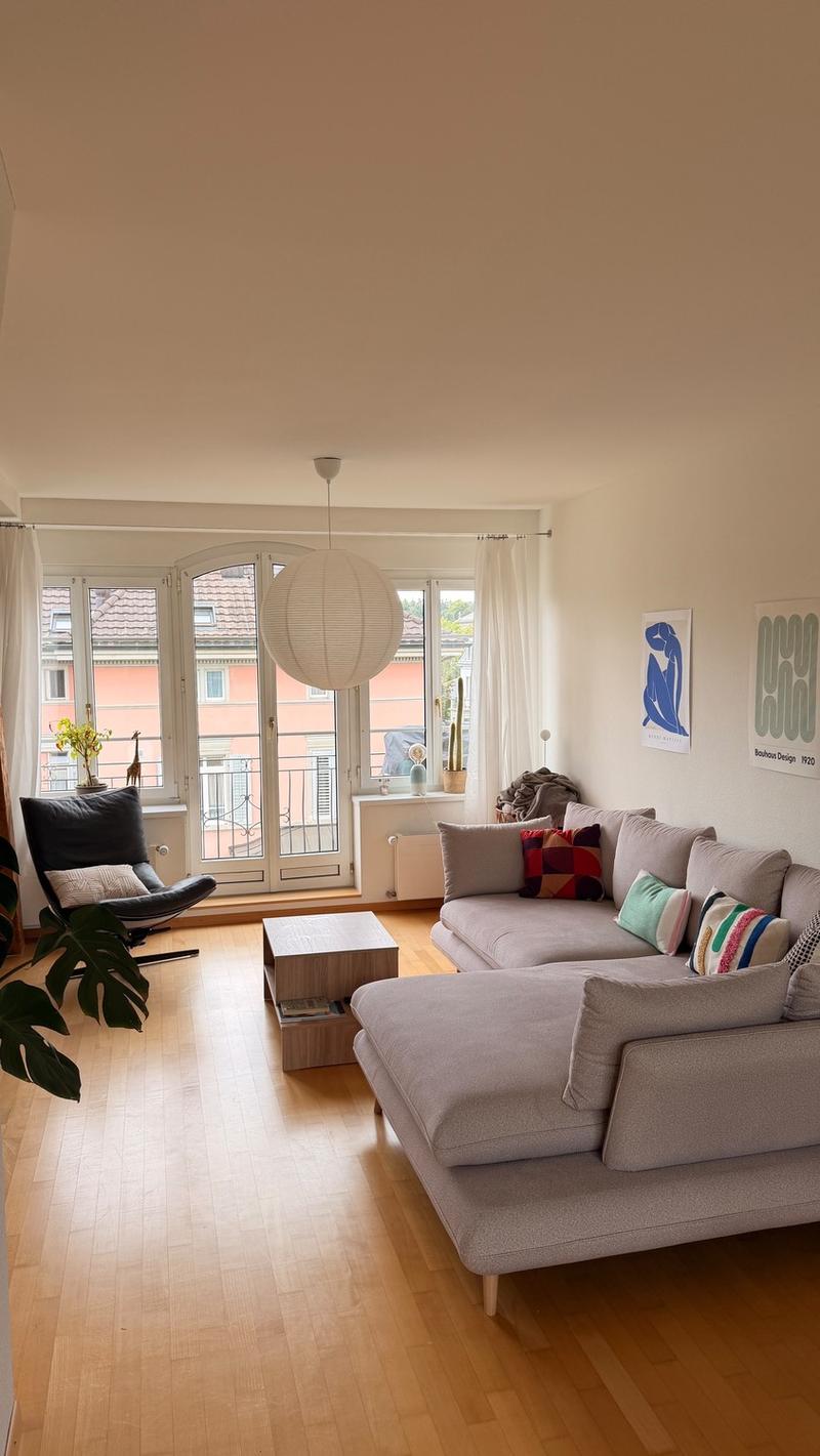Grosszügige, lichtdurchflutete 2.5-Zimmer Wohnung im beliebten Inneren Lind Quartier (2)