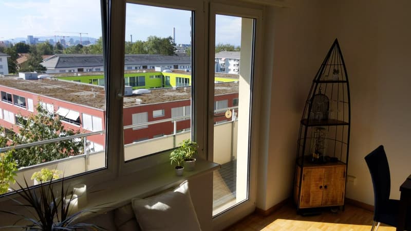 At Probstei tram stop (tram 7), available now, 4-6 months approx., flexible: 1 bedroom in shared flat (2)