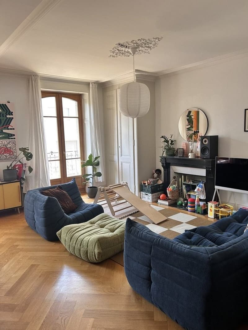 Beautiful and Bright 5-Room Apartment in the Heart of Carouge (2)