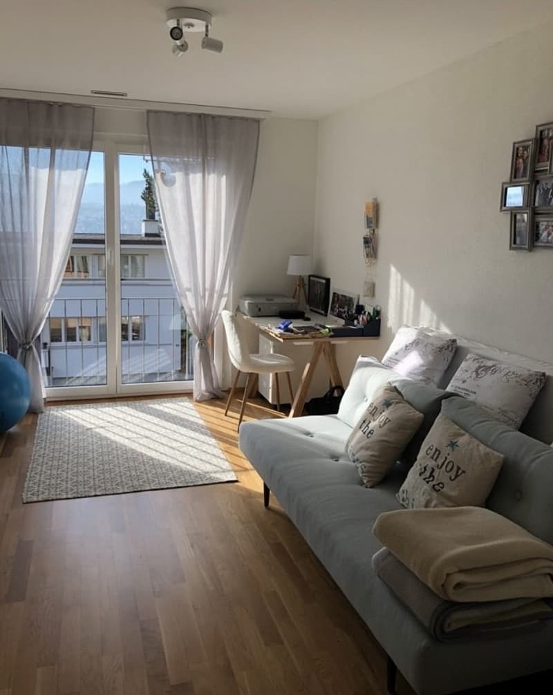 Nachmieter gesucht ruhige 4.5-Zimmerwohnung mit See- und Bergsicht (10)