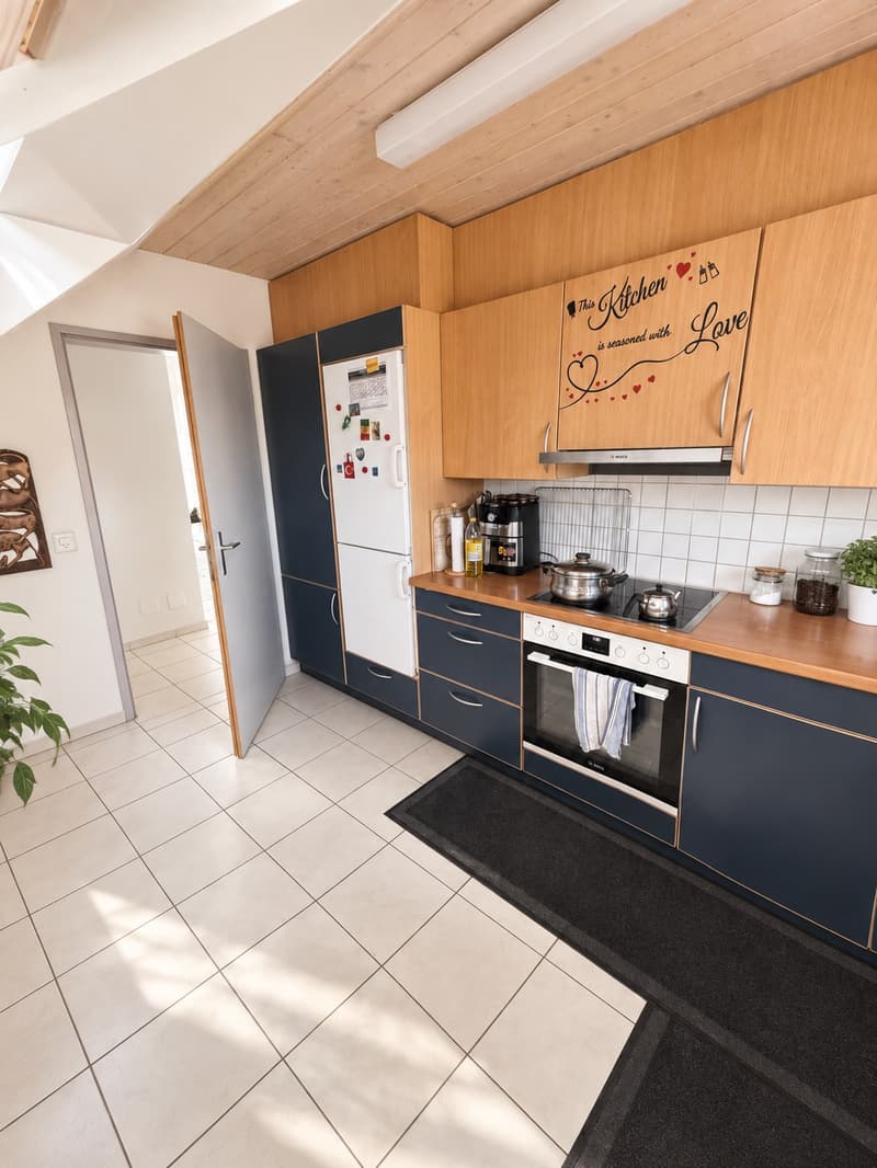 Grosszügige & helle 4½ Zimmer Wohnung in Niedergösgen (6)