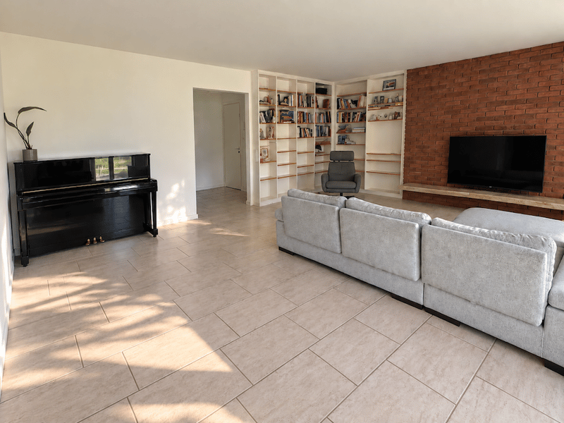 4-Zimmer-Wohnung im Grünen mit Garten in Küsnacht (4)