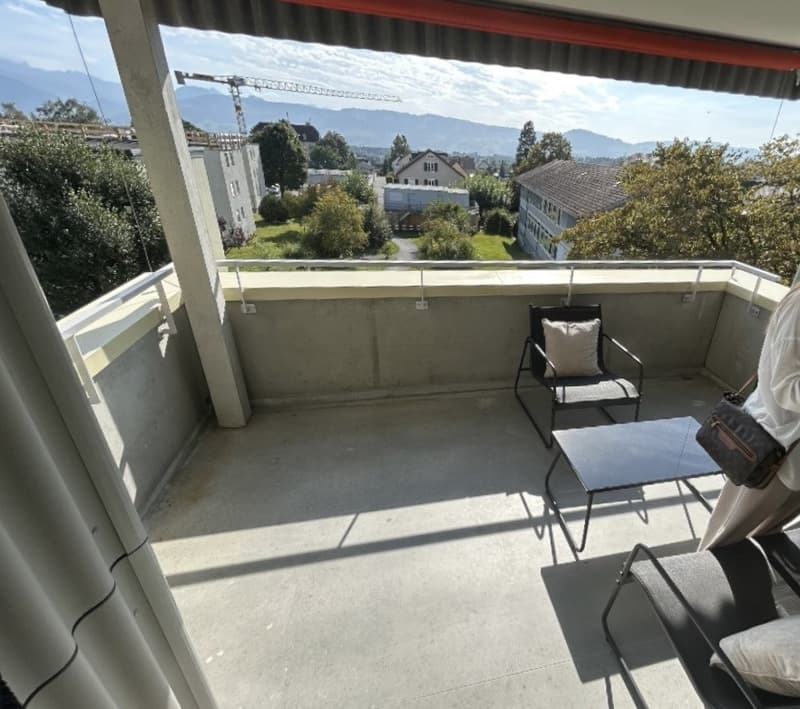 Helle 2-Zimmer-Wohnung in Tann  65 m² mit Balkon (3)