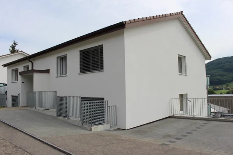 3.5-Zimmer-Wohnung mit Weitblick über das Gürbetal an ruhiger Lage (8)