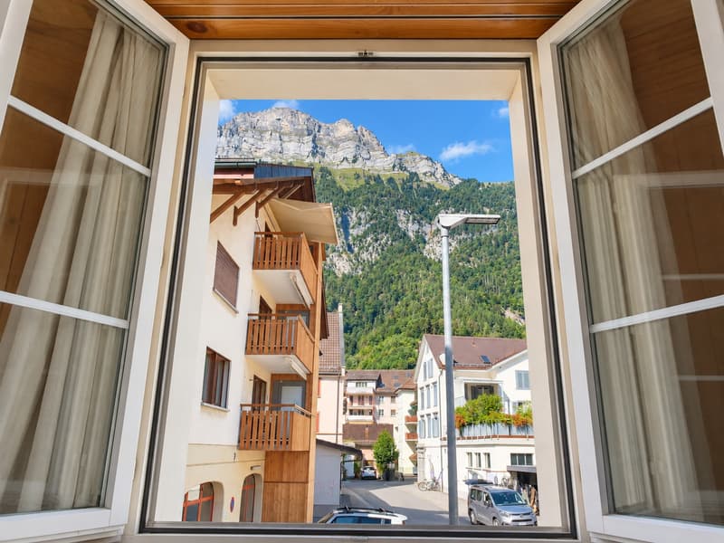 Helle Wohnung mit Chalet-Charme zur Untermiete (6)