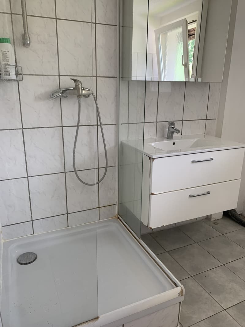 Mieter/in für Zimmer gesucht (2)