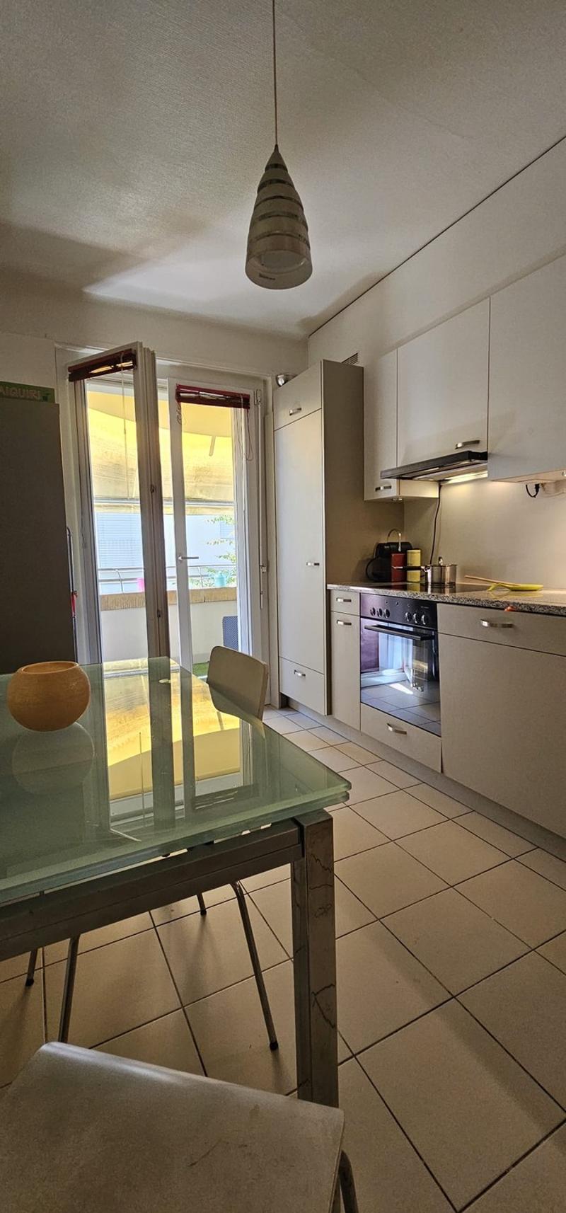1,5 pièce meublé 45 m² Montchoisi Balcon Prêt à poser ses valises (7)