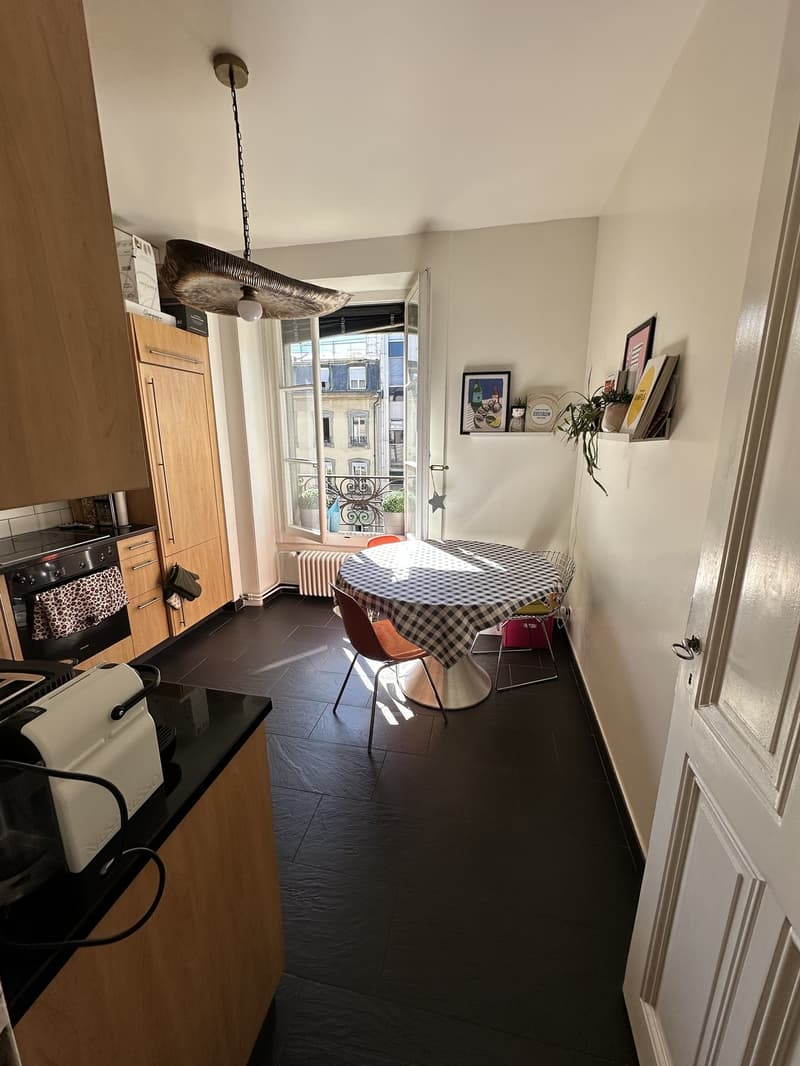 5 room stand (2)