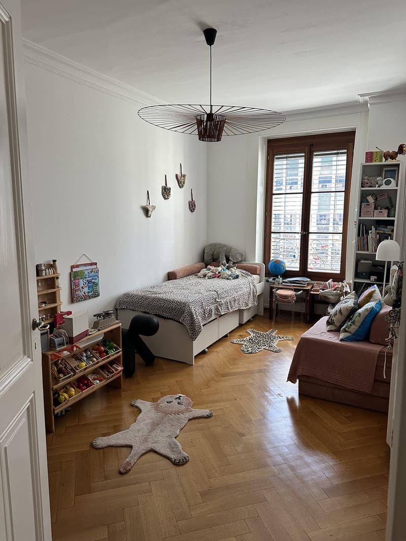5 room stand (5)