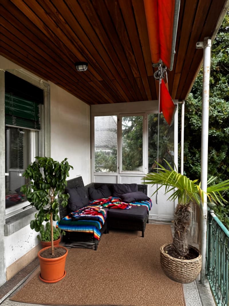 22 m² Altbauzimmer mit Balkon | Parkett & Stuck | 5 Min. Hbf & HSG (9)