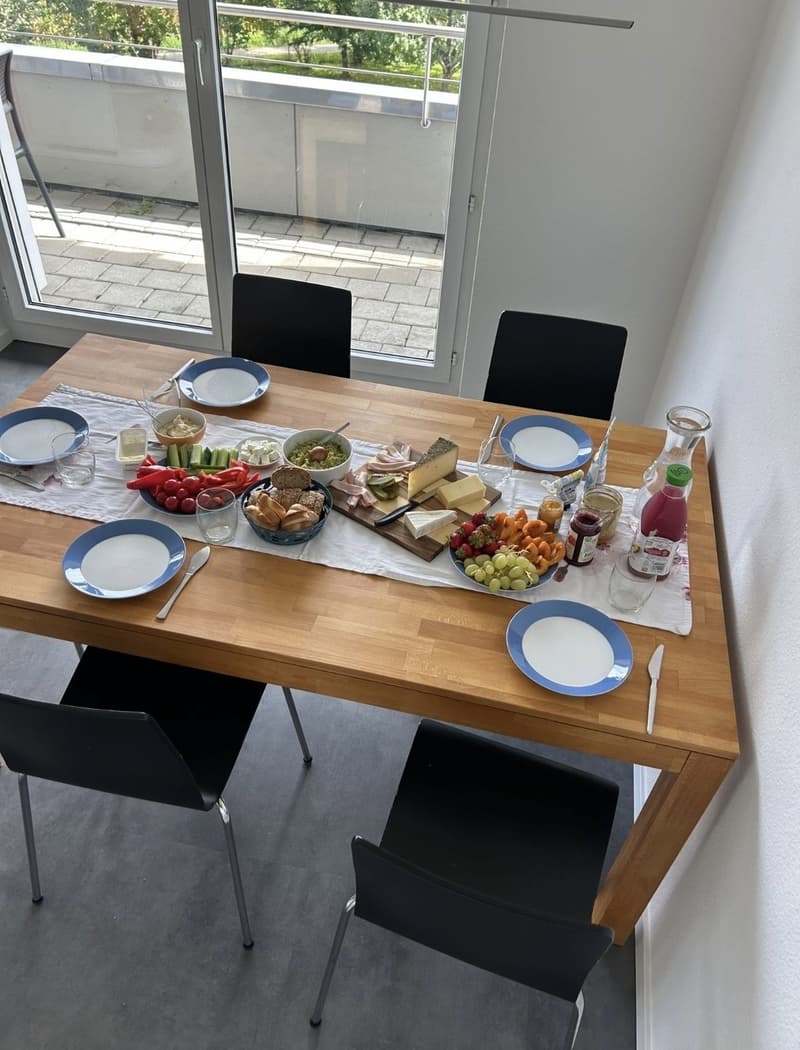 Grosse 3.5 Zimmer-Wohnung mit 2 Balkonen (3)