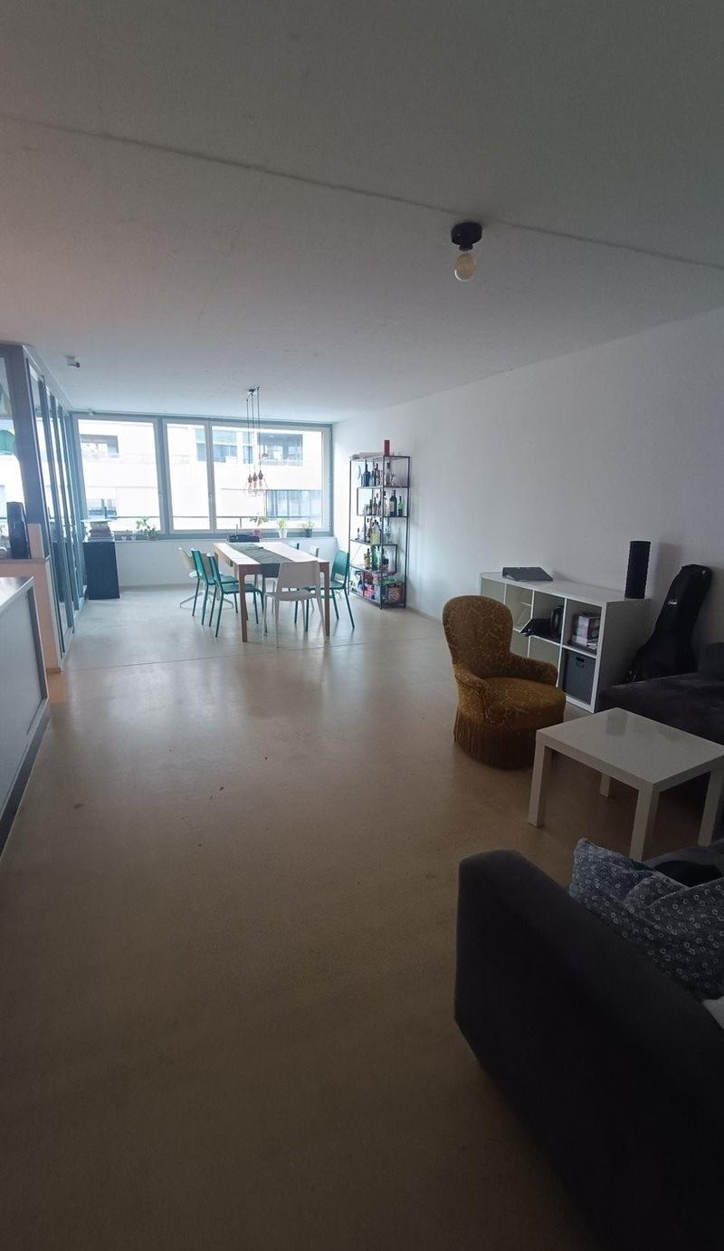A room in a big shared flat (3)