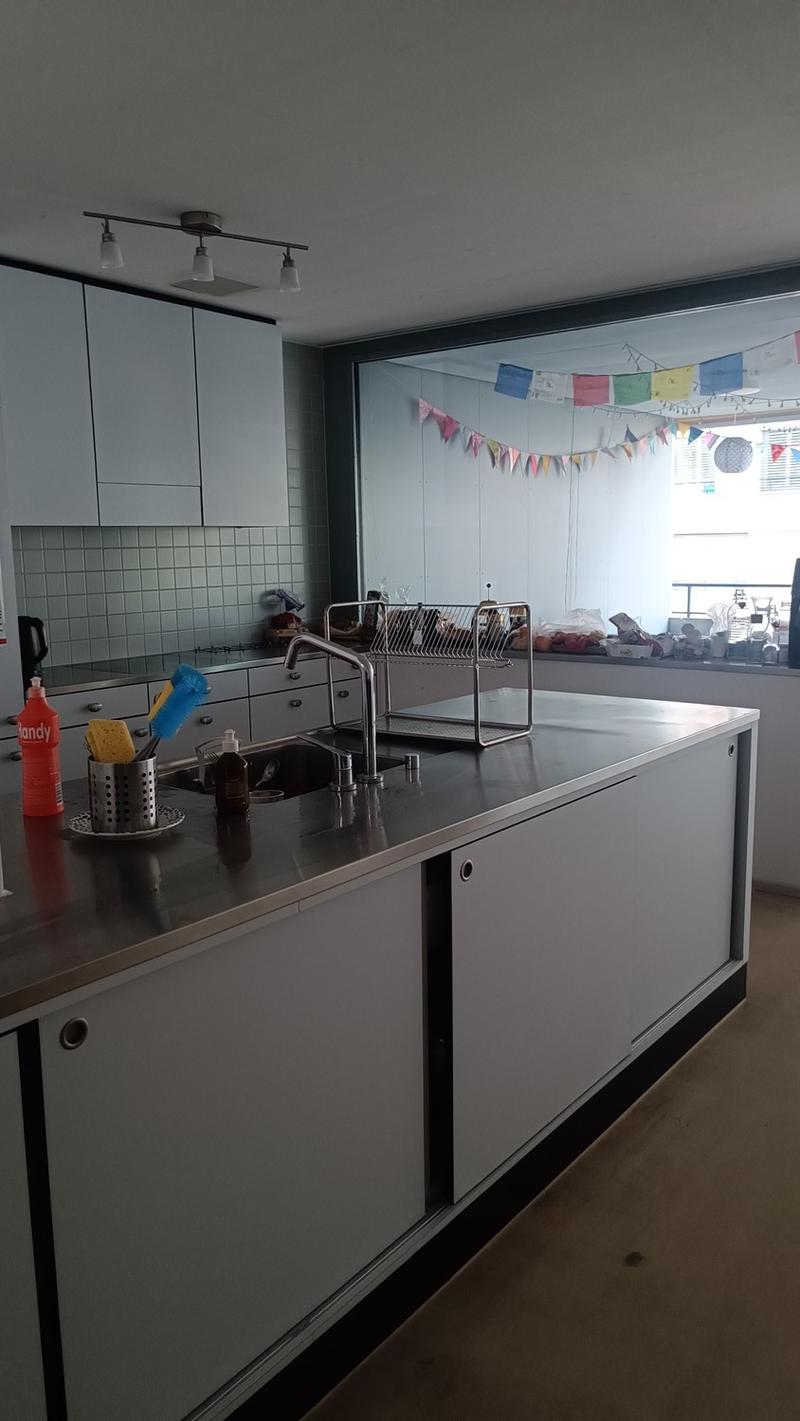 A room in a big shared flat (4)