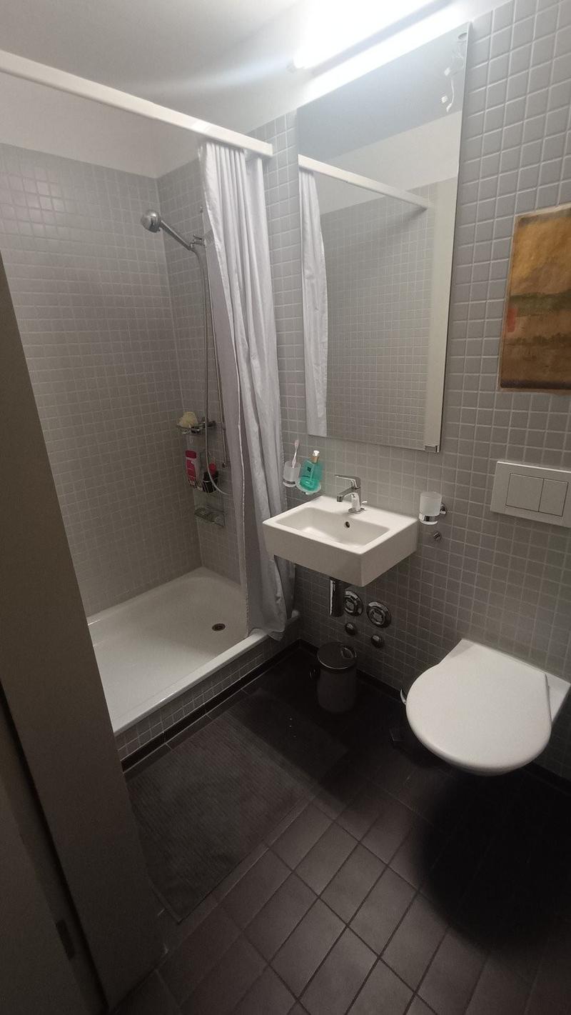 A room in a big shared flat (5)