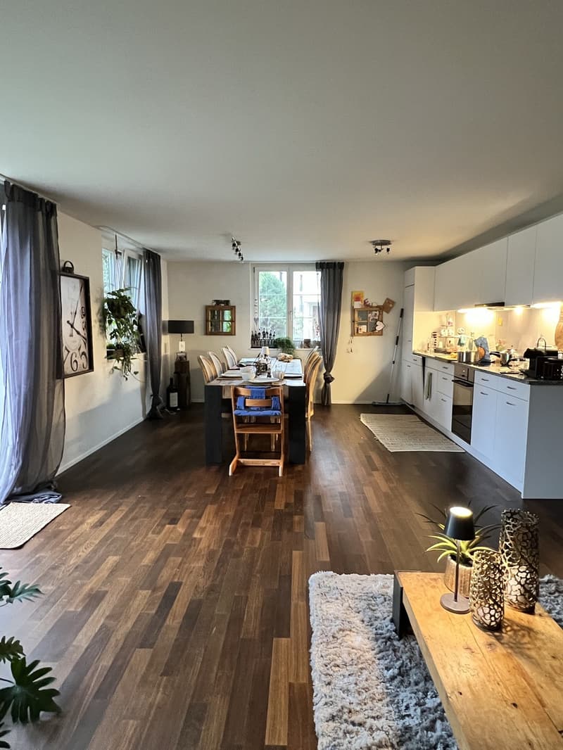 Moderne 2.5-Zimmer-Gartenwohnung mit grosszügigem Aussenbereich (2)