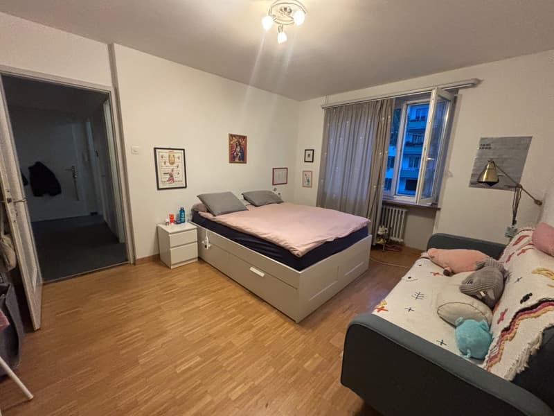 Helle 2,5-Zimmer-Wohnung mit sonnigem Balkon in der Länggasse (5)