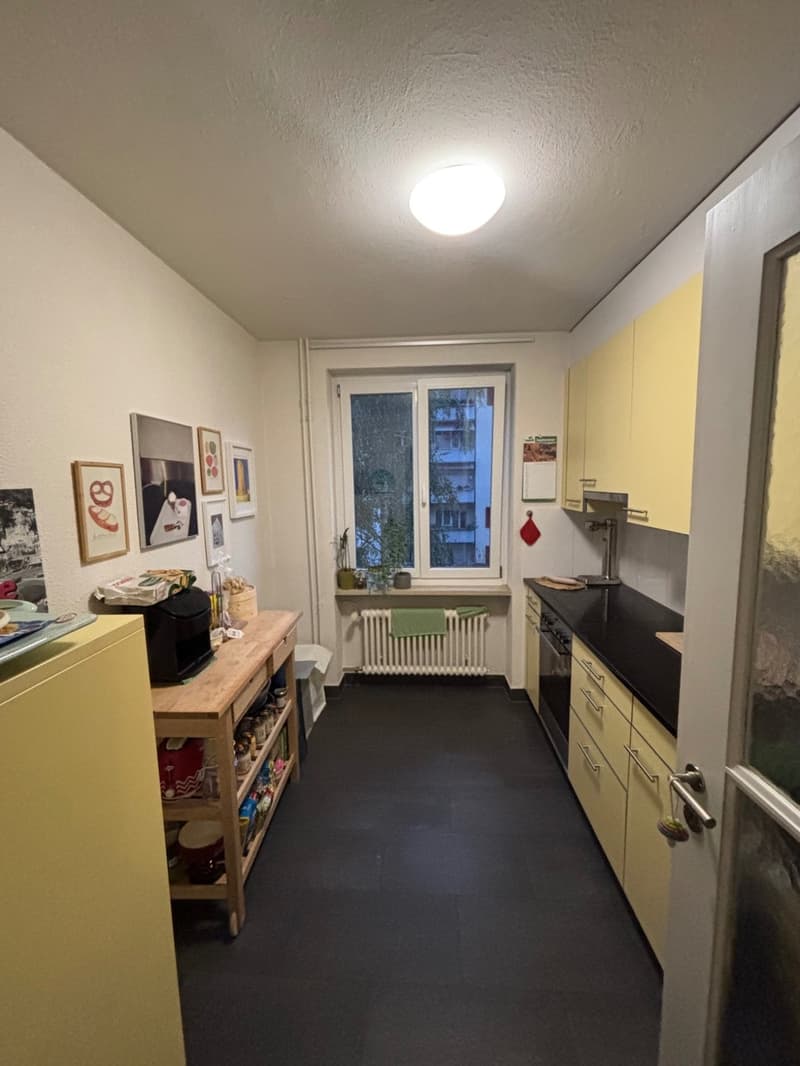 Helle 2,5-Zimmer-Wohnung mit sonnigem Balkon in der Länggasse (3)