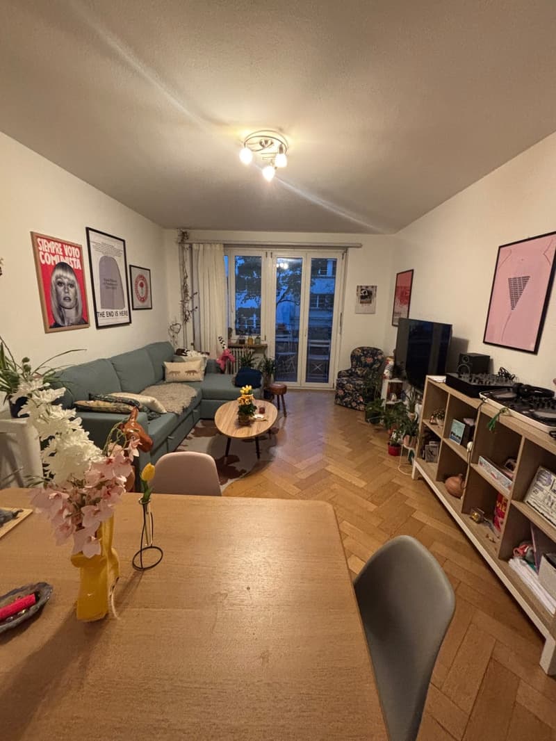 Helle 2,5-Zimmer-Wohnung mit sonnigem Balkon in der Länggasse (2)