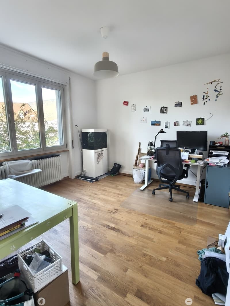 Helle, ruhige und zentrale 3.5-Zimmer Wohnung mit Veranda (7)