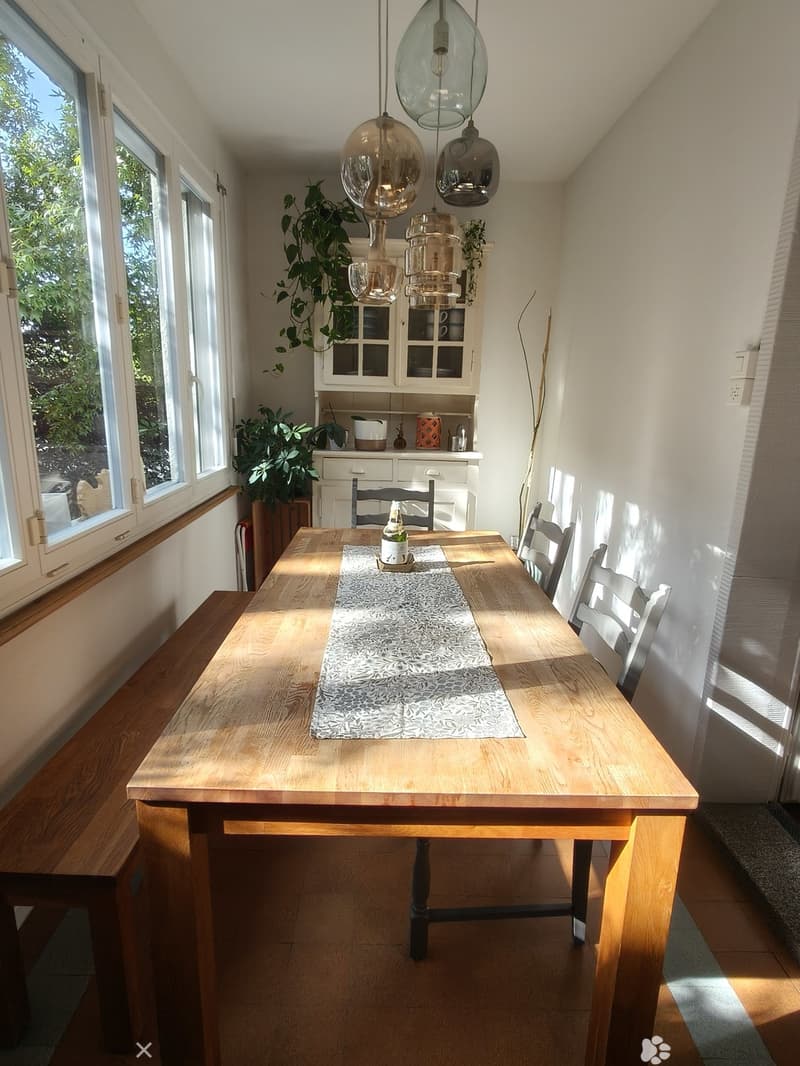 Helle, ruhige und zentrale 3.5-Zimmer Wohnung mit Veranda (2)