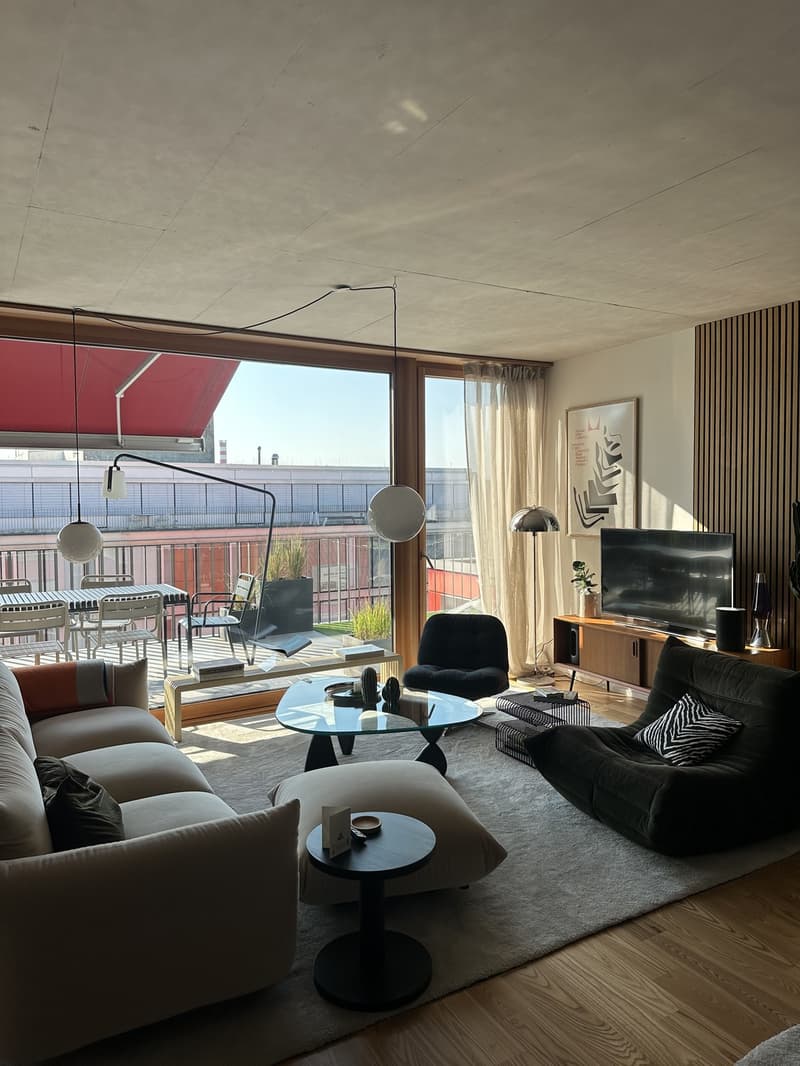 Modern & spacious 3.5 room apartment in the heart of 8005! (11)