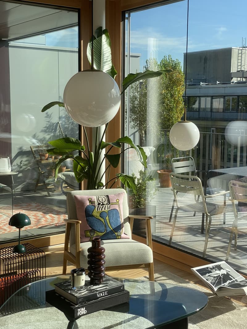 Modern & spacious 3.5 room apartment in the heart of 8005! (8)