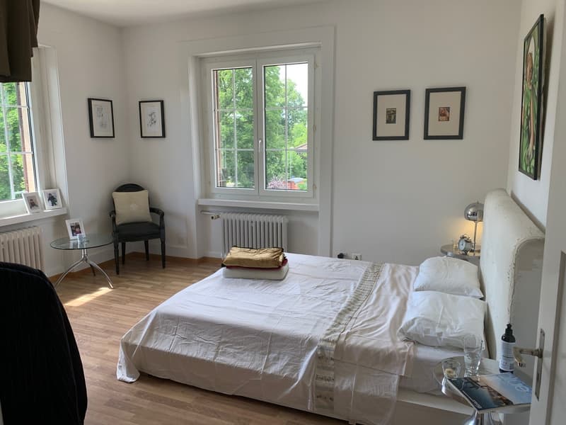 Helle möblierte 4-Zimmer-Wohnung mit Aussicht 36 Monate (1)
