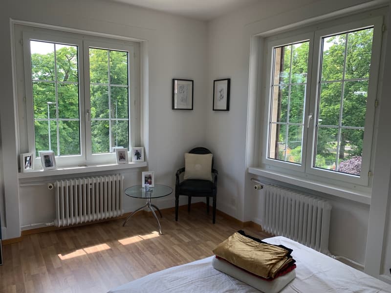 Helle möblierte 4-Zimmer-Wohnung mit Aussicht 36 Monate (2)