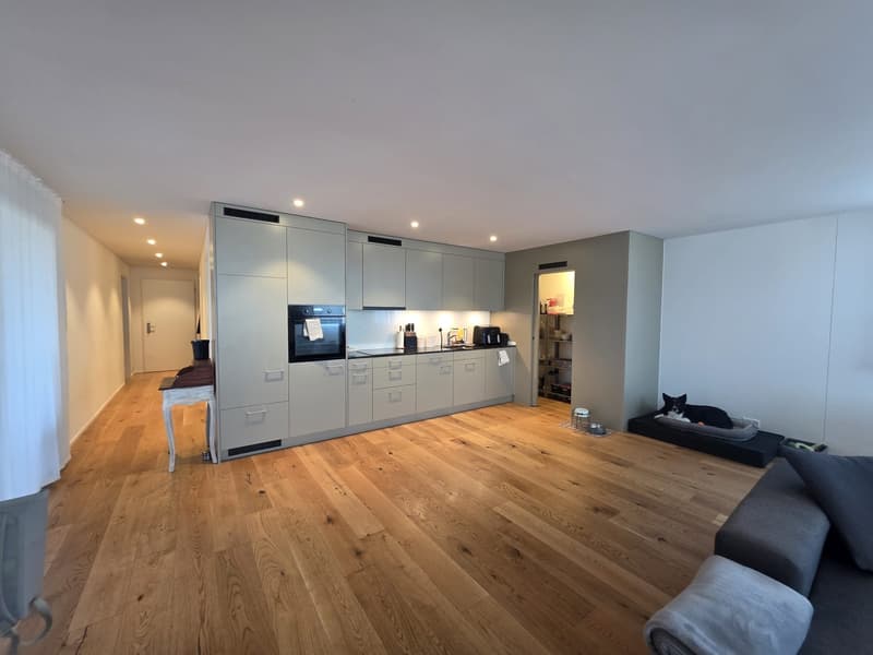 Helle 3.5 Zimmerwohnung mit Balkon (8)