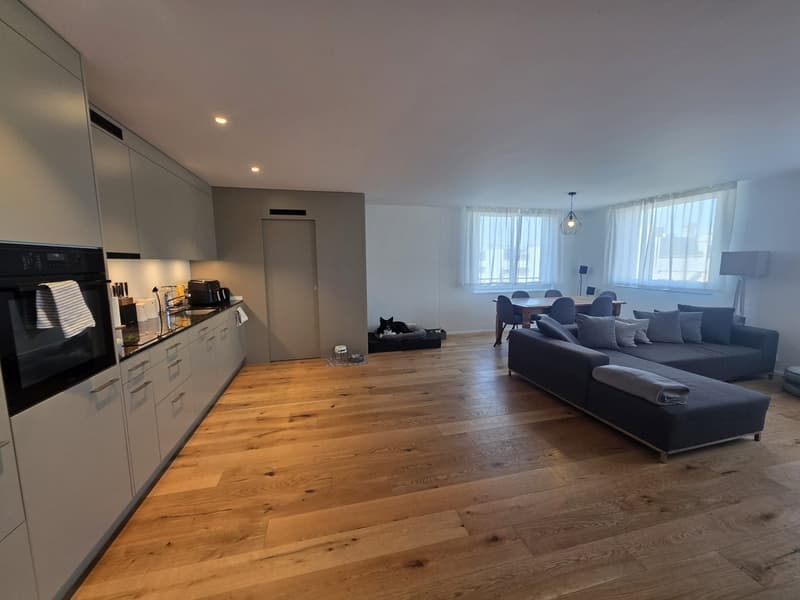 Helle 3.5 Zimmerwohnung mit Balkon (7)