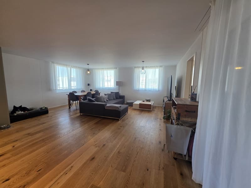 Helle 3.5 Zimmerwohnung mit Balkon (6)