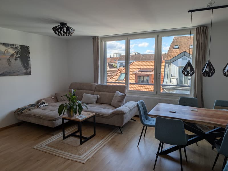 Traumhafte, kürzlich sanierte 3-Zimmer-Wohnung nahe Voltaplatz mit Balkon (1)