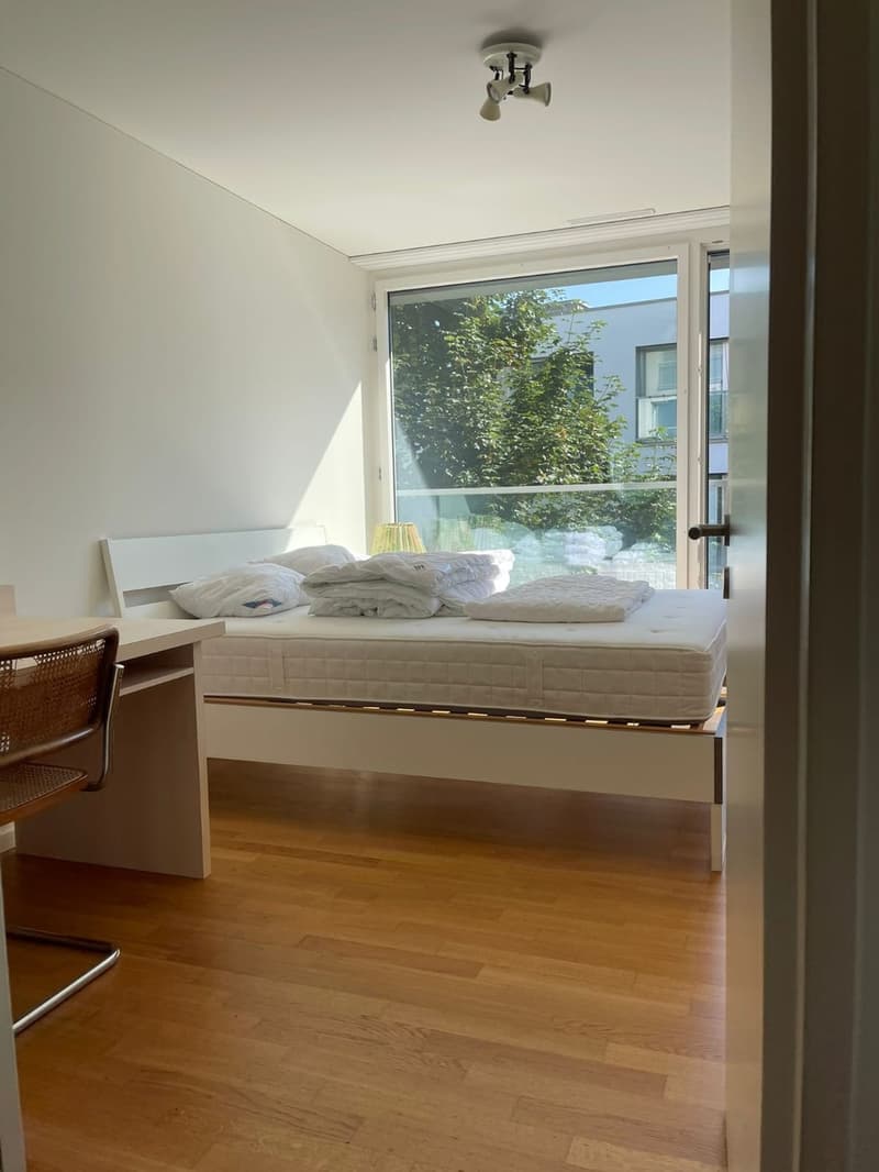 Helles, möbliertes WG-Zimmer mit Seeblick in Thalwil nur 5 Min. zum Bahnhof & See! (1)