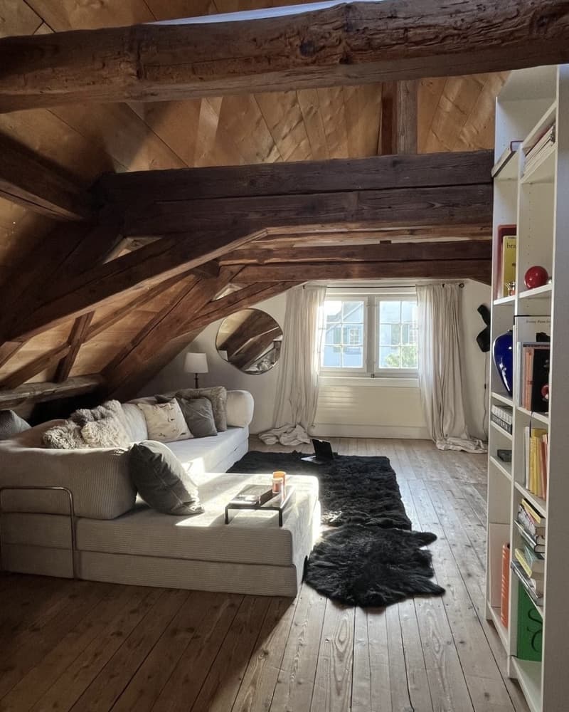 Mitbewohner:in gesucht. Charmante 4½-Zimmer-Maisonette in Zollikon (ab sofort) (1)
